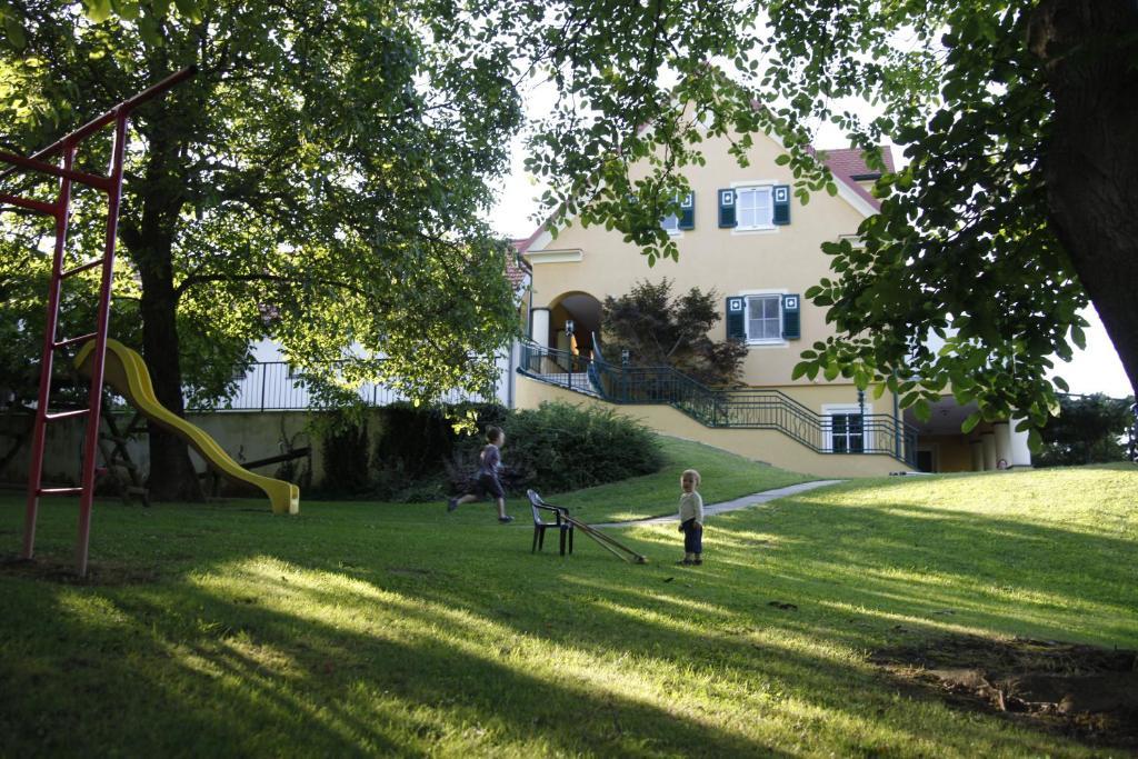Ferienhof Uhudler-Arkaden Stegersbach Exterior foto